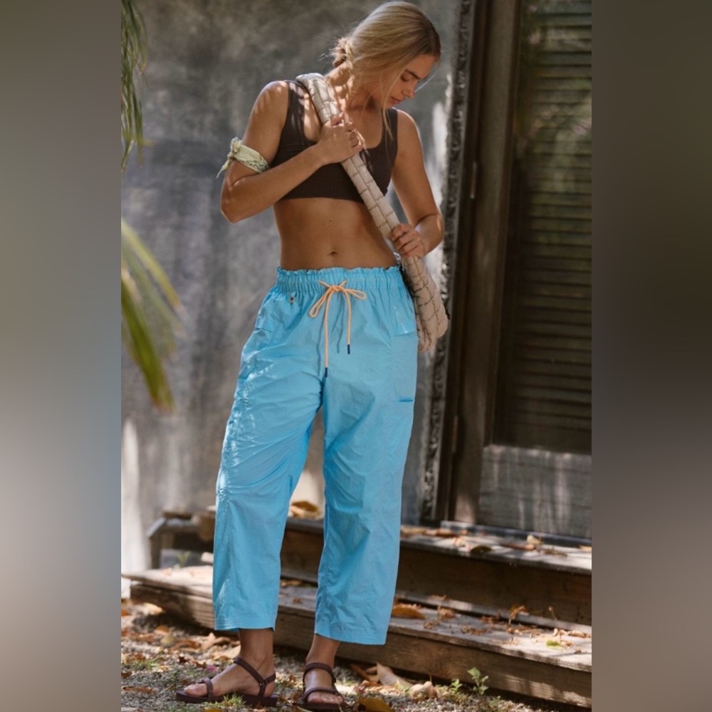 Free People Movement ~ In The Wild Pants ~ NWT Sz: S Color: Santorini/Blue Sea - Picture 4 of 12